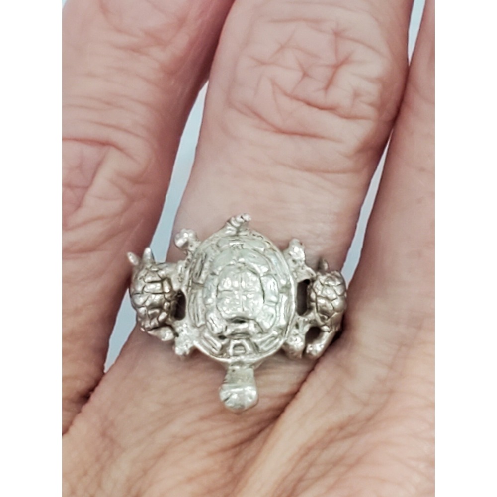 Vintage Sterling silver ring with Turtle 3d Sz. 6